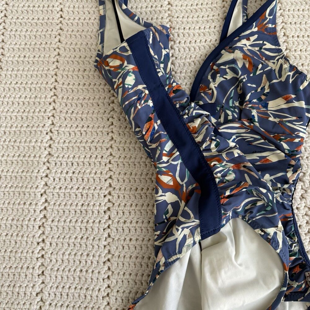 SHAN Women’s 10 Tokyo Print Blue One-Piece Swimsuit Pool Resort Vacation Ruched - Picture 4 of 13